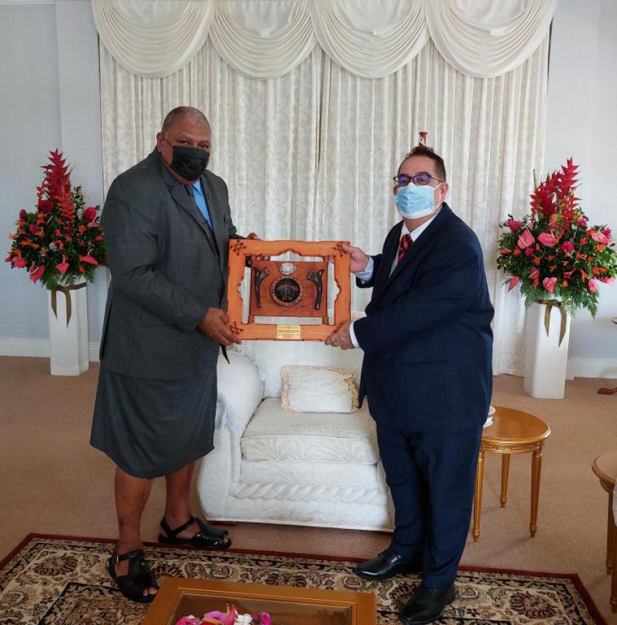 Embajador de Cuba presenta Cartas Credenciales al Presidente de Fiji