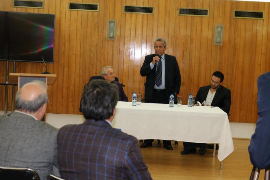 Fidel Castro, héroe de los desheredados', del escritor francés Salim Lamrani.