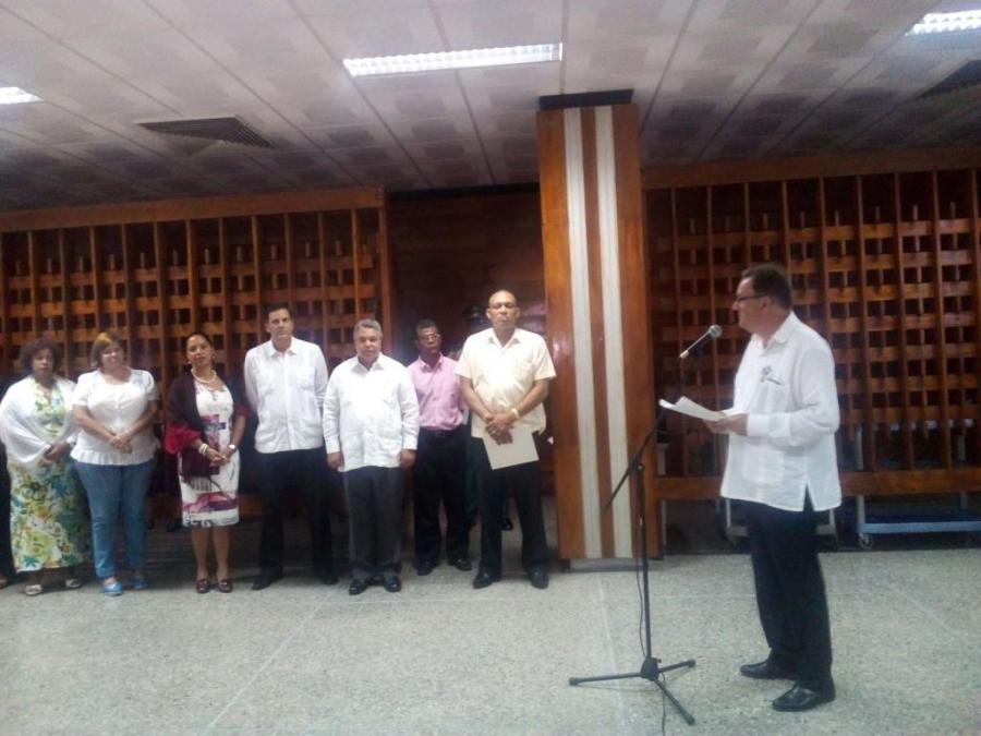 Conceden Medalla de la Amistada a líder sindical de Francia