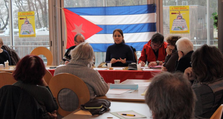 Apoyo a la Revolución cubana en la Asamblea Anual del comité local de la Asociación Francia-Cuba en Val-d’Oise.