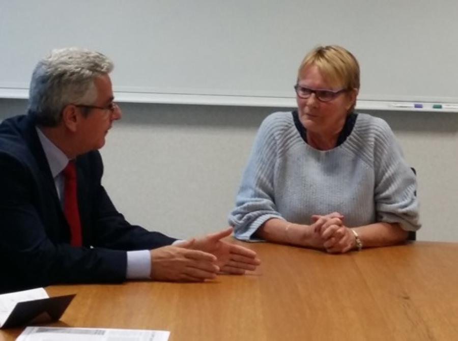 Alcaldesa de Saran recibe al Embajador de Cuba en Francia.