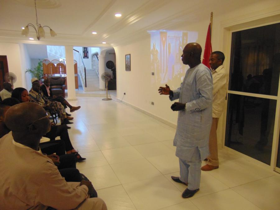 Amigos de Cuba en Gambia celebran Día de los Trabajadores