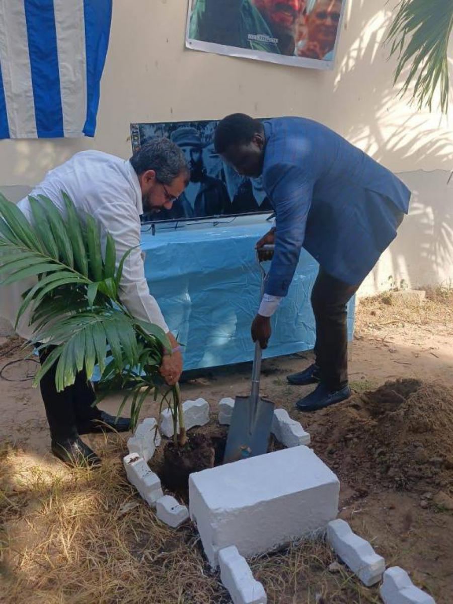 Gambia celebra el centenario de Fidel 