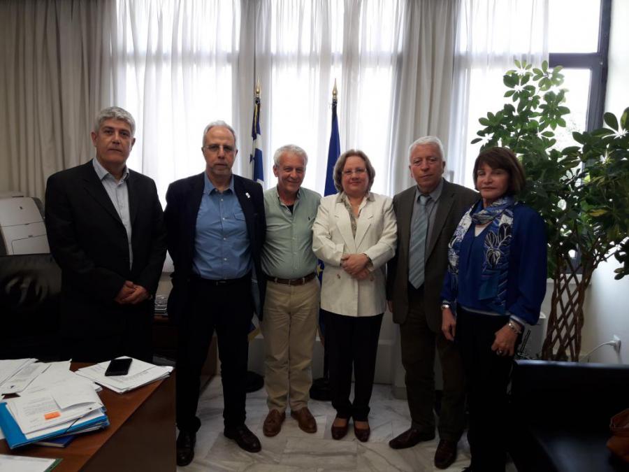 Recibe Rector y Decanos de Universidad griega de Atica Occidental a Embajadora de Cuba en Grecia