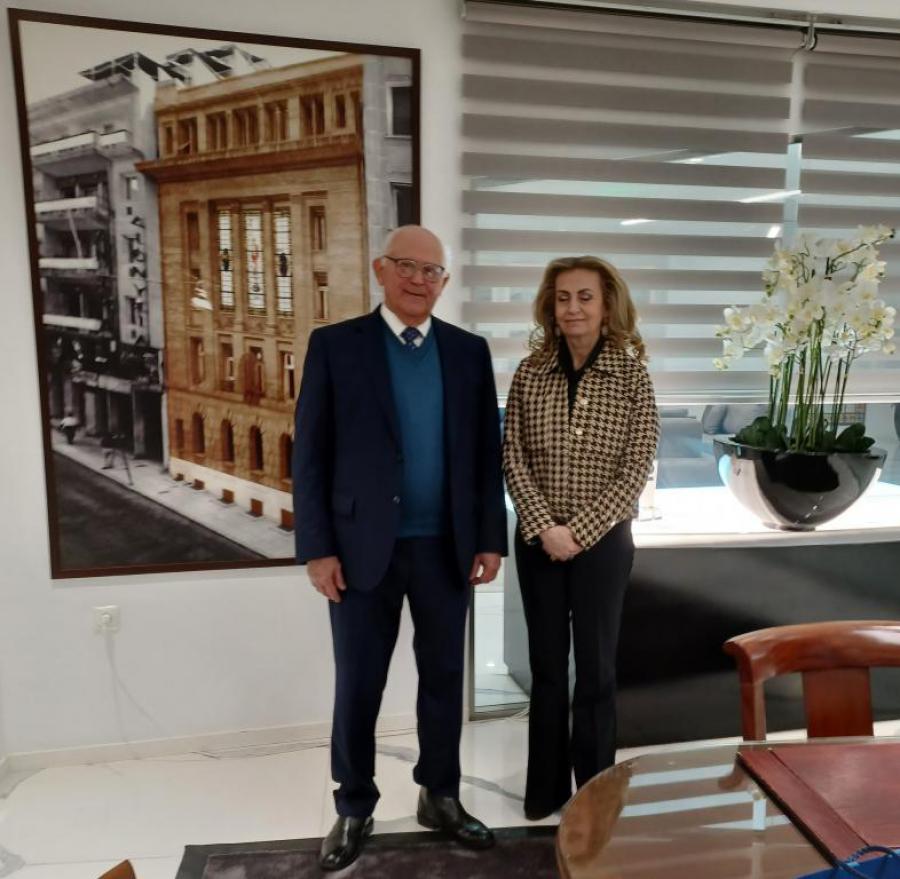 PRESIDENT OF THE ATHENS TRADE AND INDUSTRY CHAMBER RECEIVES THE CUBAN AMBASSADOR