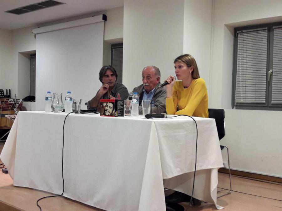 Homenaje al Che en la alcaldía de Nea Filadelfia en Atenas