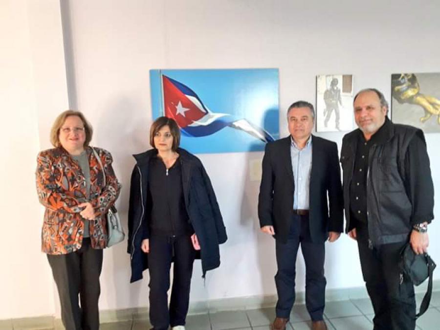 EXPOSICION FOTOGRAFICA “CON CUBA EN EL CORAZÓN” Y CONCIERTO DE CUBANOS RESIDENTES EN LA MAYOR CARCEL DE MAXIMA SEGURIDAD PARA MUJERES DE GRECIA