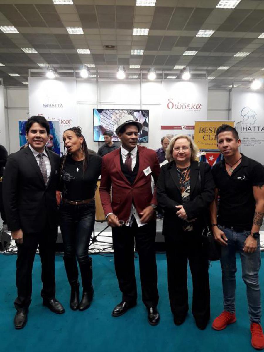Noche cubana en Feria de turismo en Grecia 