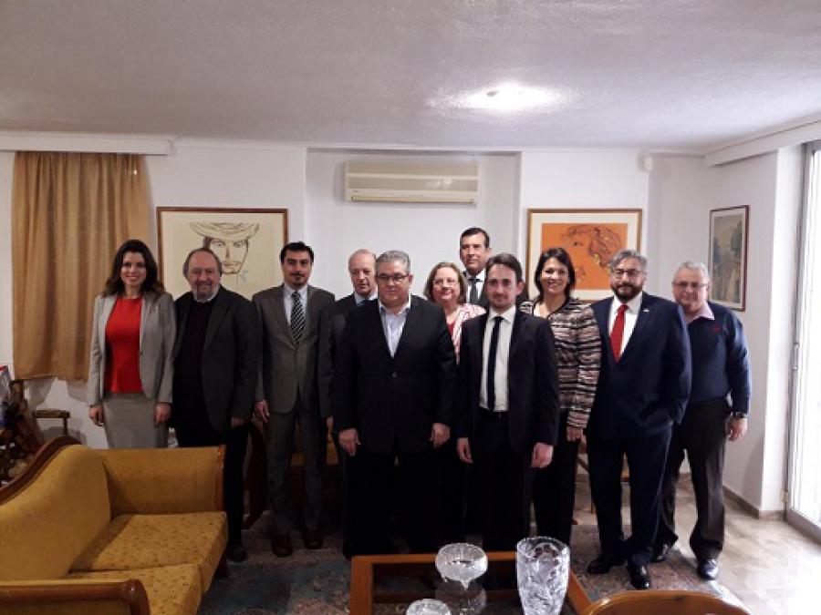 Encuentro entre GRULAC y Secretario General del Partido Comunista de Grecia (KKE) en Embajada de Cuba en Atenas