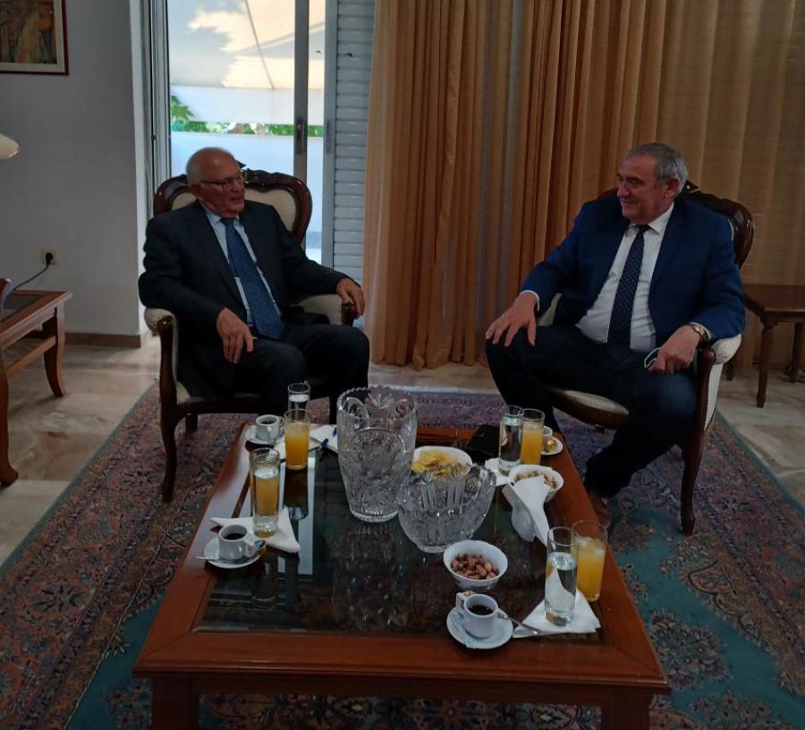 MEETING OF THE CUBAN AMBASSADOR AND THE PRESIDENT OF THE PARLIAMENTARY GROUP OF FRIENDSHIP WITH CUBA IN GREECE