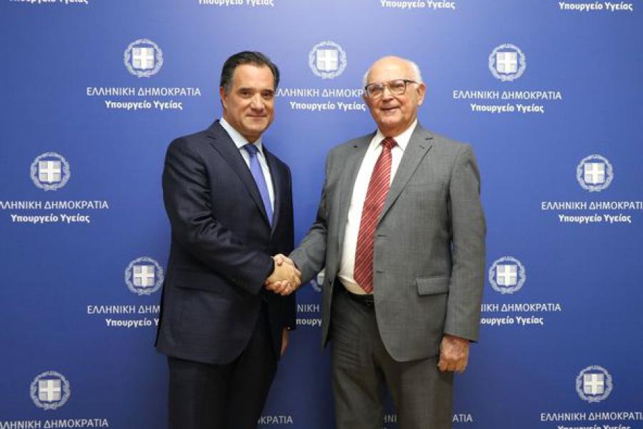 RECIBE EL MINISTRO DE SALUD DE GRECIA AL EMBAJADOR DE CUBA 