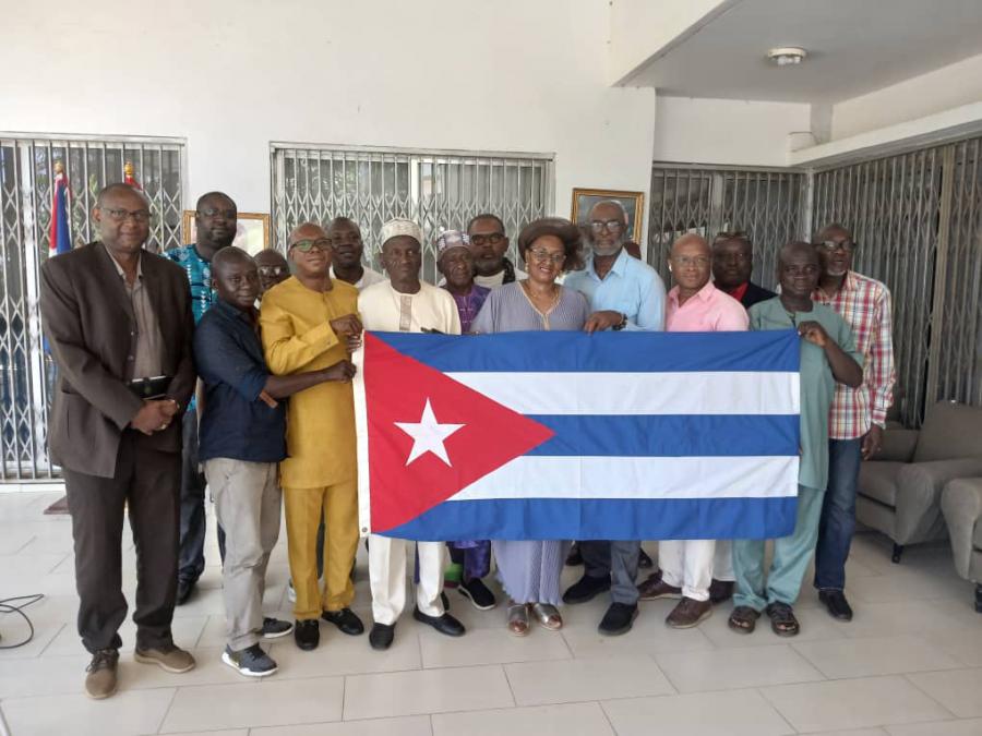 Réunion de solidarité à l'ambassade de Cuba à Conakry