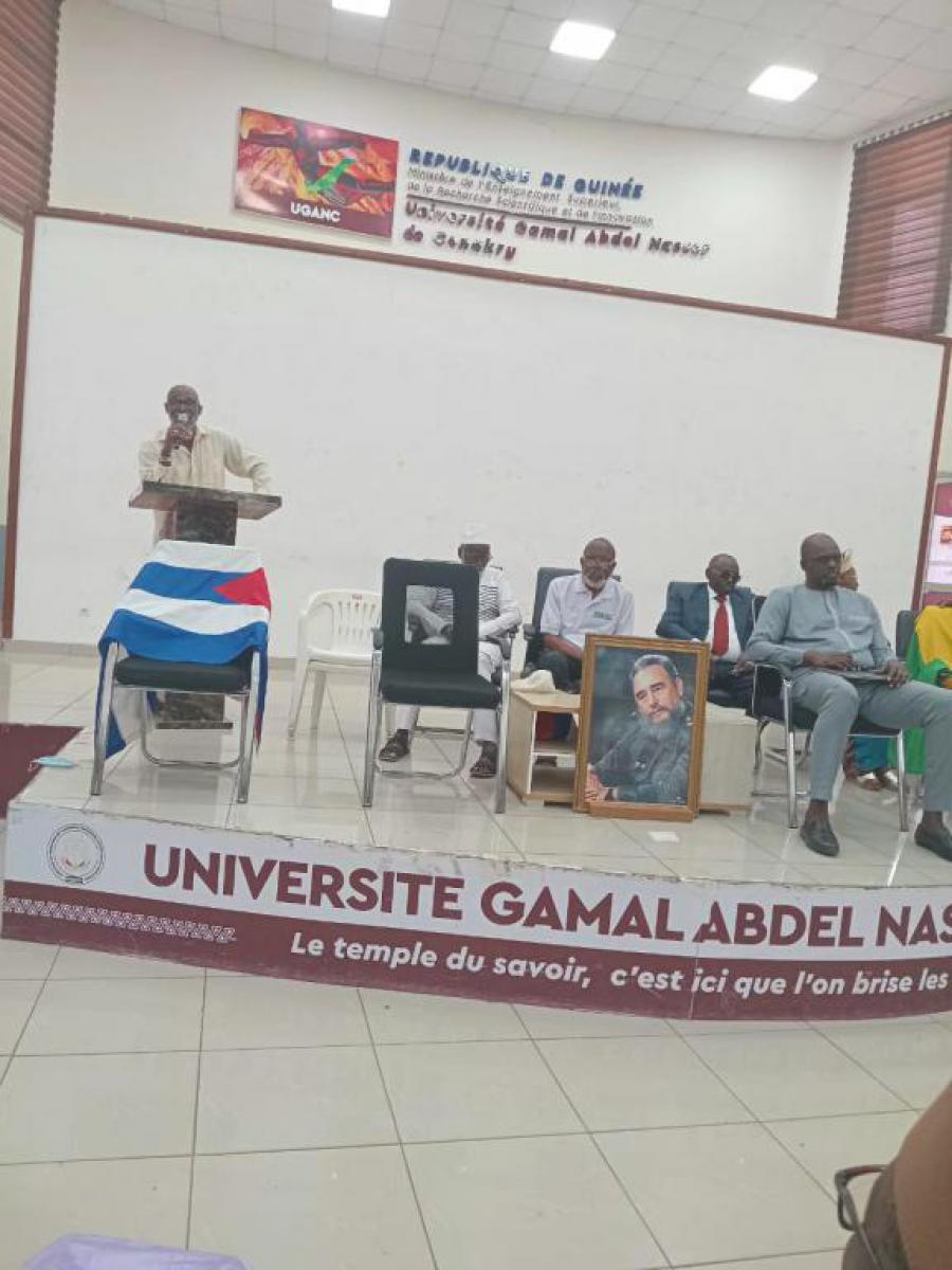Cien años con Fidel: Rinden homenaje a Fidel Castro en la Universidad Gamal Abdel Nasser de Conakry