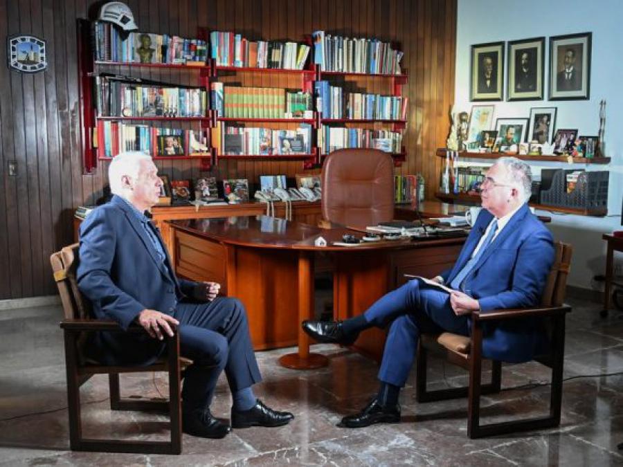 Entrevista concedida por el Presidente Díaz-Canel al periodista Roberto Cavada