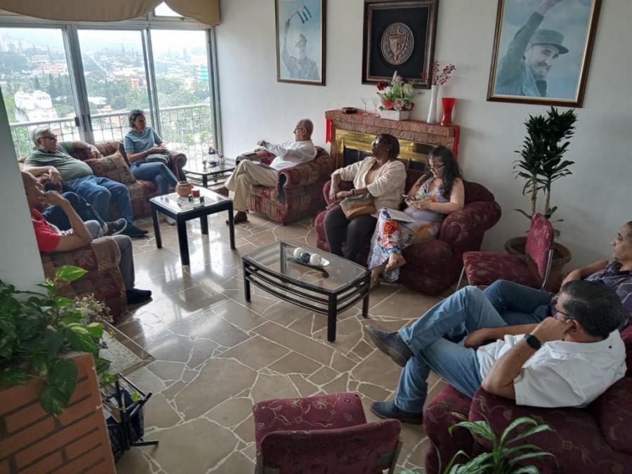 ENCUENTRO EN HONDURAS CON LOS CUBANOS RESIDENTES 