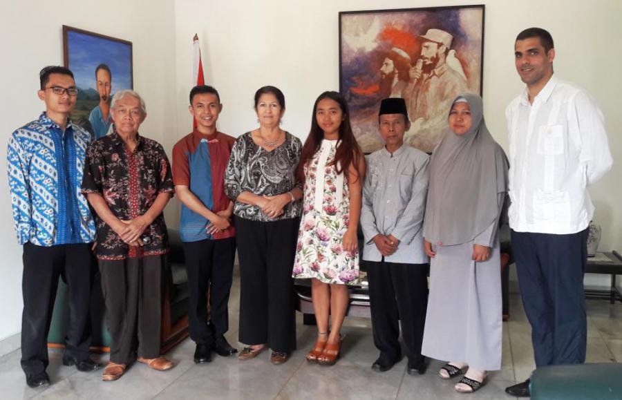 Otro joven indonesio es privilegiado con beca para estudiar medicina en Cuba