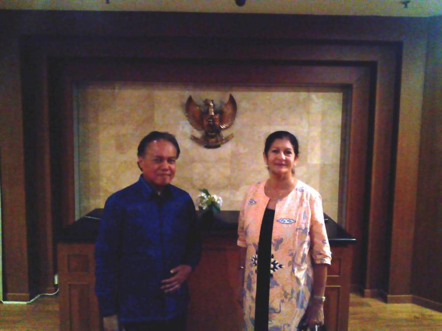 Director General for American and European Affairs of the Indonesian Foreign Ministry receives the Cuban Ambassador