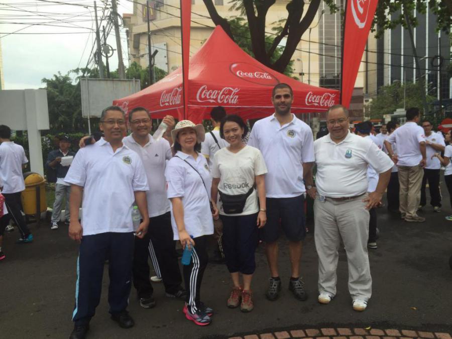 Participa Cuba en caminata “Fun Walk” en celebración del Aniversario 71 de la República de Indonesia y de su Cancillería