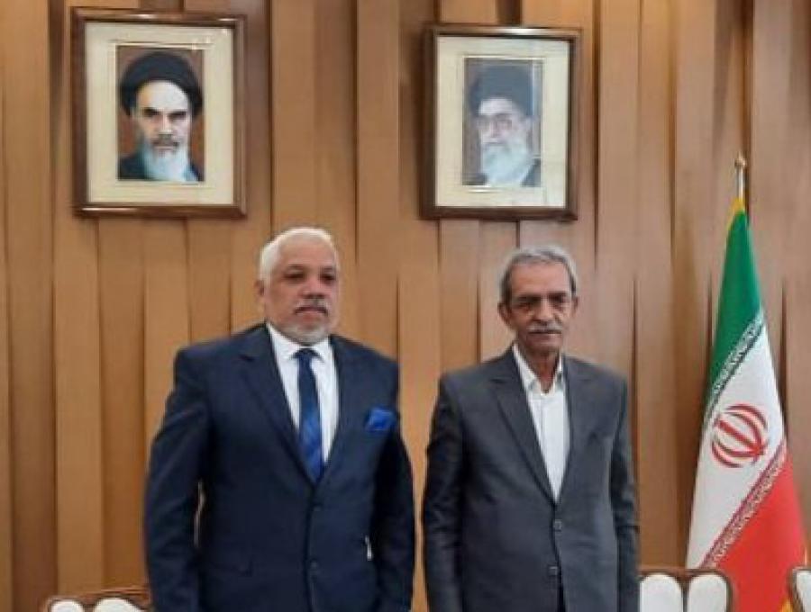 Embajador cubano Alberto González Casals se entrevista con presidente de la Cámara de Comercio de Irán, Gholam-Hossein Shafei