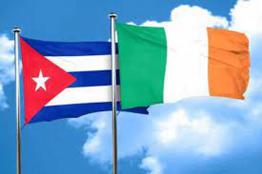 Visita la Embajada cubana en Irlanda el Presidente del Grupo Parlamentario de Amistad con Cuba.