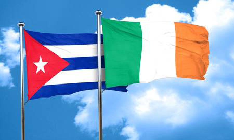 Sostuvo el embajador cubano encuentro de trabajo con Director para América Latina y el Caribe de la cancillería irlandesa.