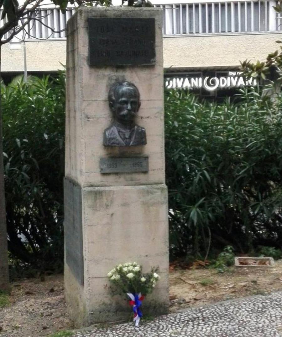 Busto de José Martí en Génova