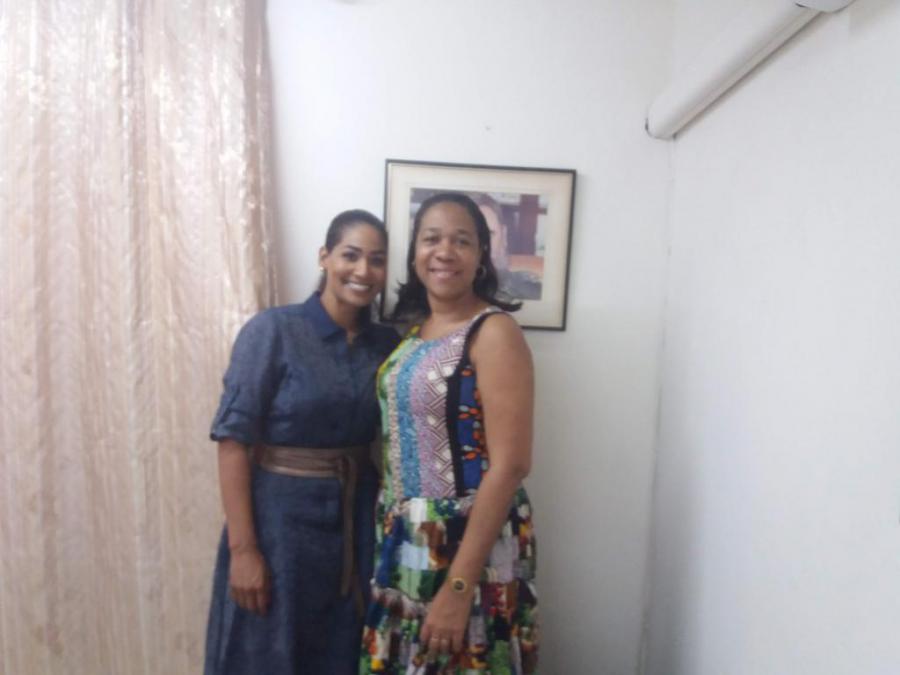Sostiene Embajadora de Cuba encuentro con la parlamentaria Lisa Hanna.