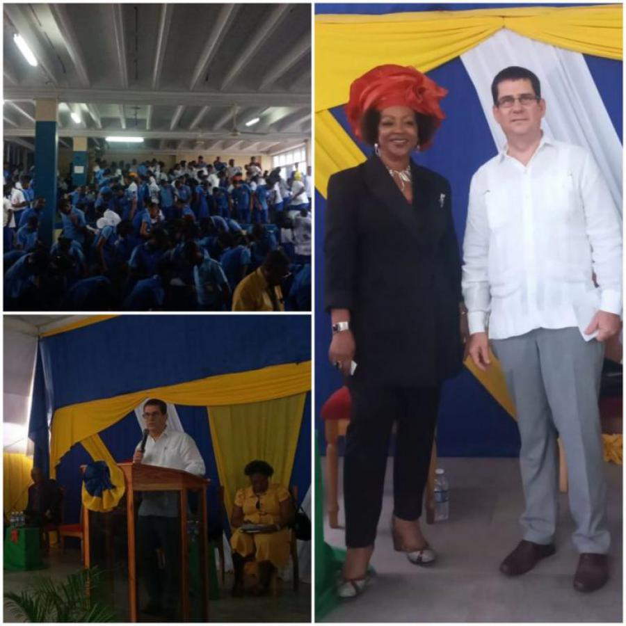 Escuela Secundaria Técnica José Martí celebra aniversario 47.