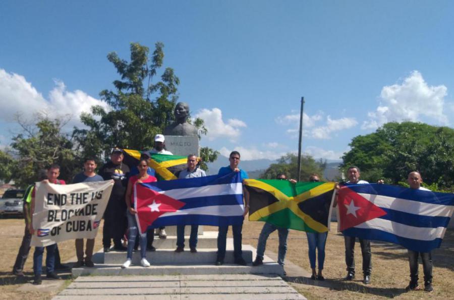 Jamaica: Bridges of Love against the Blockade.