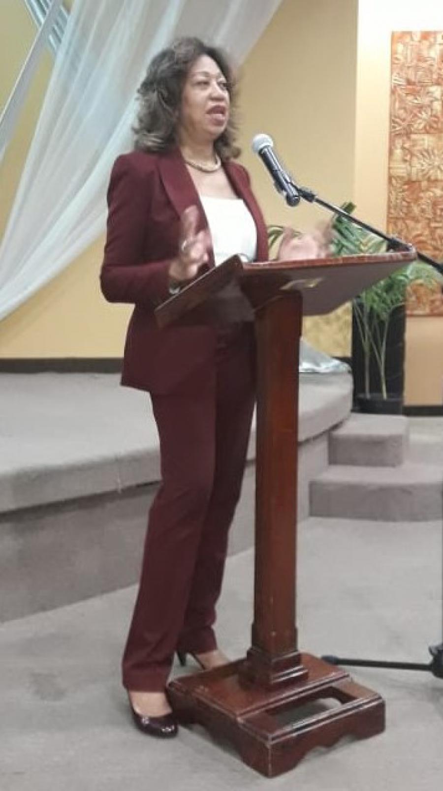 Diane Edwards, President of the Jamaica Promotions Corporation (JAMPRO), an agency dealing with the promotion of trade and investment in Jamaica, announced the participation of several Jamaican companies in the International Fair of Havana, to be held in the Cuban capital from November 4 to 8. Diane Edwards, President of the Jamaica Promotions Corporation (JAMPRO), an agency dealing with the promotion of trade and investment in Jamaica, announced the participation of several Jamaican companies in the International Fair of Havana, to be held in the Cuban capital from November 4 to 8.