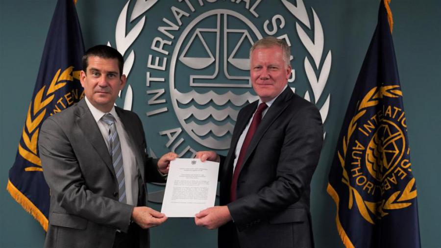 The Ambassador of Cuba to Jamaica presents Letters of Credence to the International Seabed Authority The Ambassador of Cuba to Jamaica presents Letters of Credence to the International Seabed Authority