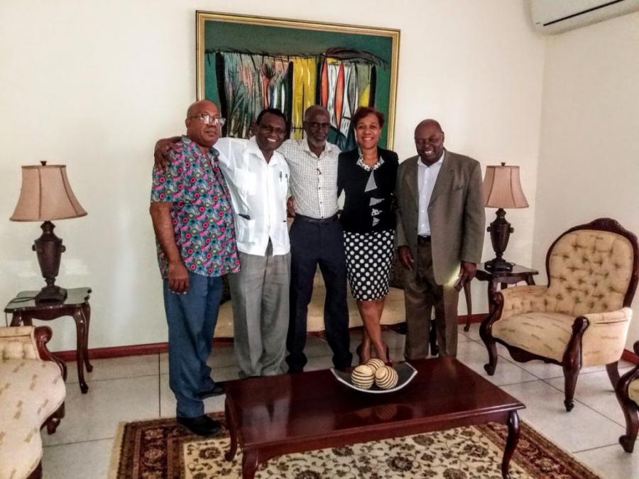 Leaders of the Solidarity Movement with Cuba in Jamaica reiterated their support to the Greatest Island in the Antilles, during a meeting with the Cuban Ambassador to this sister Caribbean nation, H.E Mrs. Inés Fors Fernández.