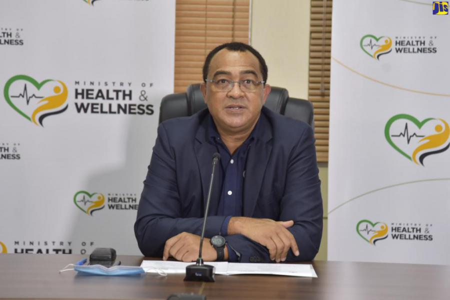 Dr. the Honourable Christopher Tufton, Jamaica's Minister of Health, praised in this capital the advances Cuba has made in research and clinical trials for COVID-19 vaccine candidates, and made public the interest of the Jamaican government in acquiring the Cuban vaccine as soon as it is available.