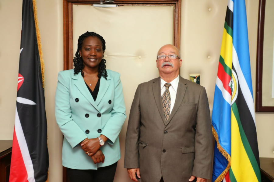 Embajador de Cuba en Kenya fue recibido por la Secretaria del Gabinete de Medio Ambiente, Cambio Climático y Bosques de Kenya