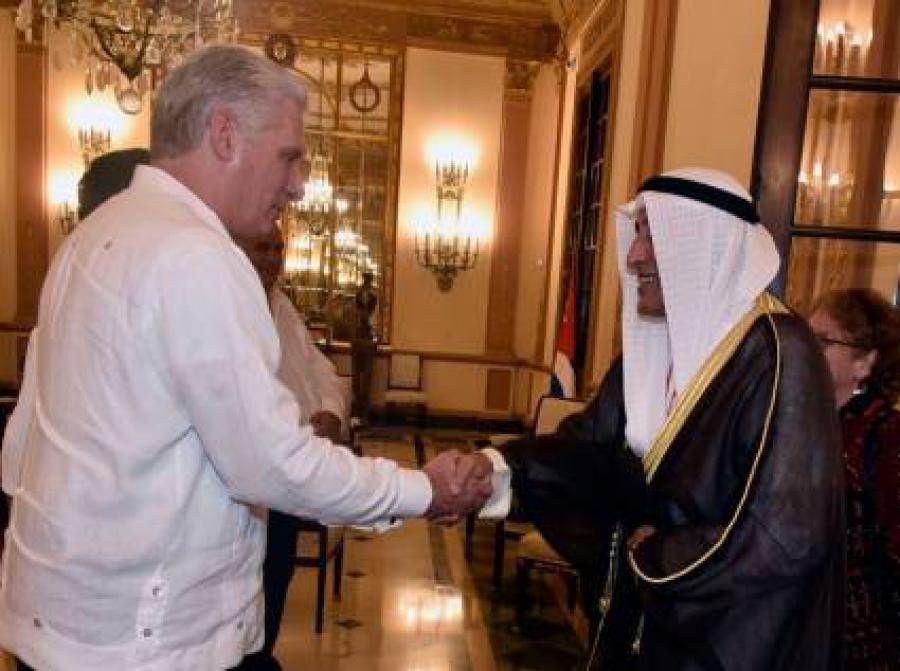 Recibe el Presidente de la República de Cuba, Miguel Díaz-Canel Bermúdez, al Excmo. Sr. Abdulahawab A. Al Bader, Director General del Fondo Kuwaití para el Desarrollo Económico Árabe 