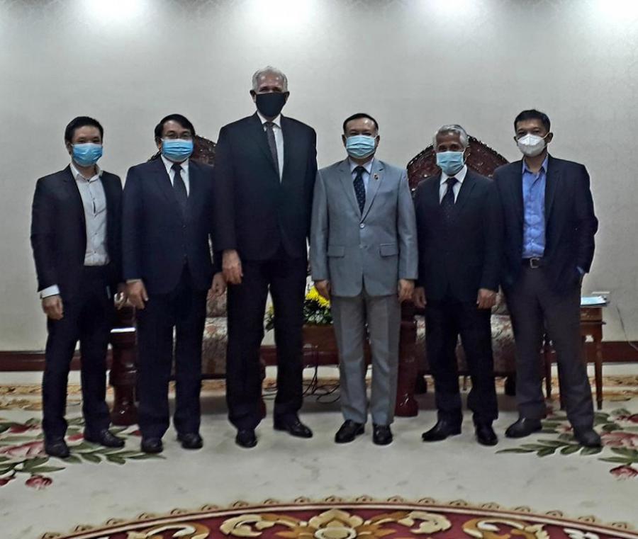Ambassador of Cuba holds a meeting with the President of the Foreign Relations Commission of the Lao National Assembly