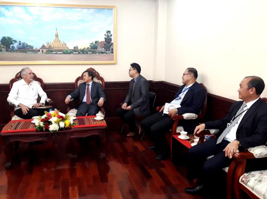Viceministro de Relaciones Exteriores de la República Democrática Popular Lao recibe al Embajador de Cuba