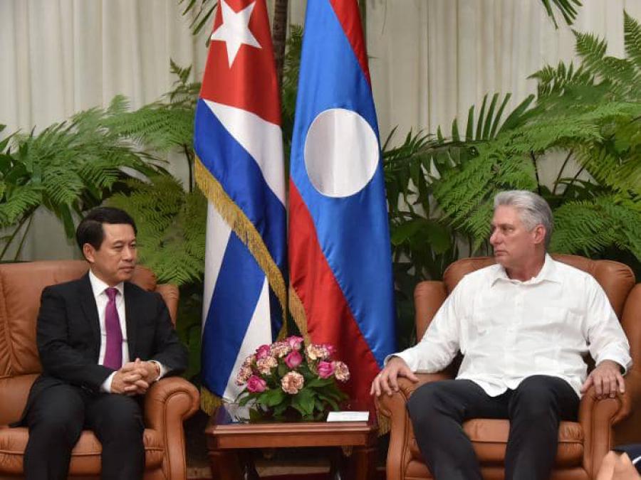 The President of Cuba, Miguel Díaz-Canel received the Foreign Minister of Laos, Mr. Saleumxay Kommasith
