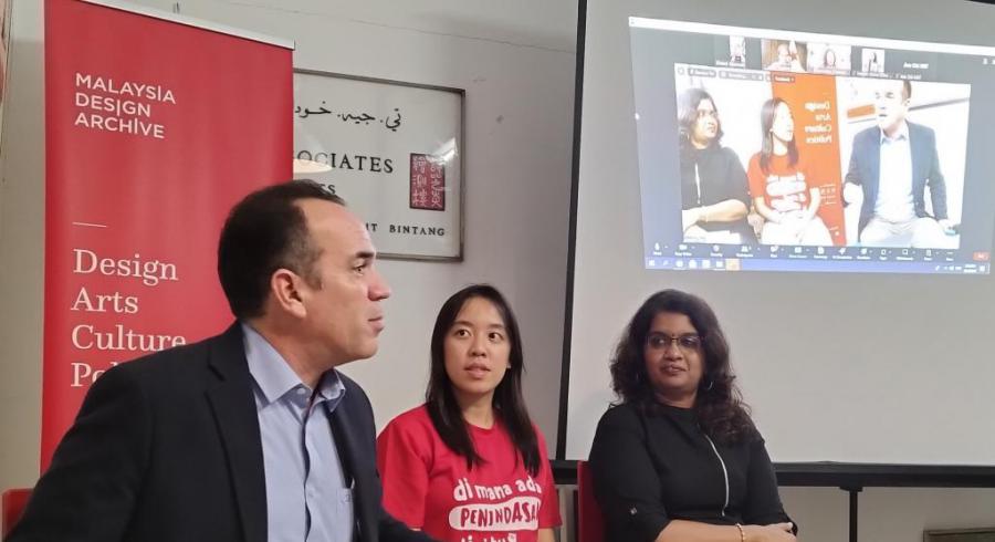 Embajador de Cuba durante el Forum Resistencia y Liberación en el Siglo XXI