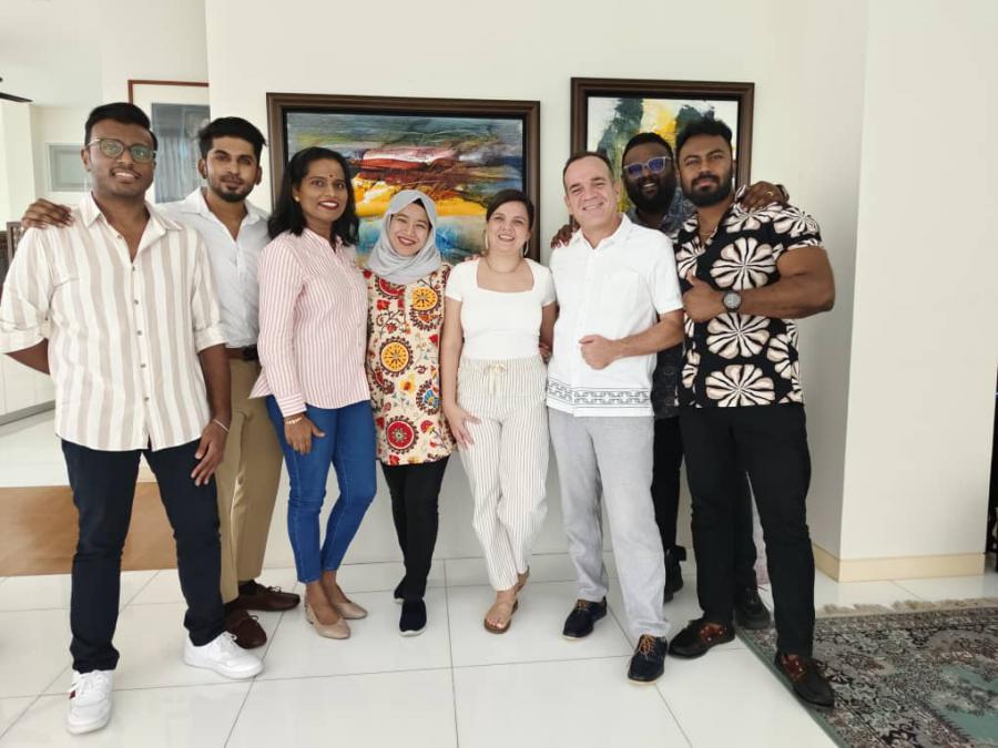 Médicos malasios graduados en Cuba