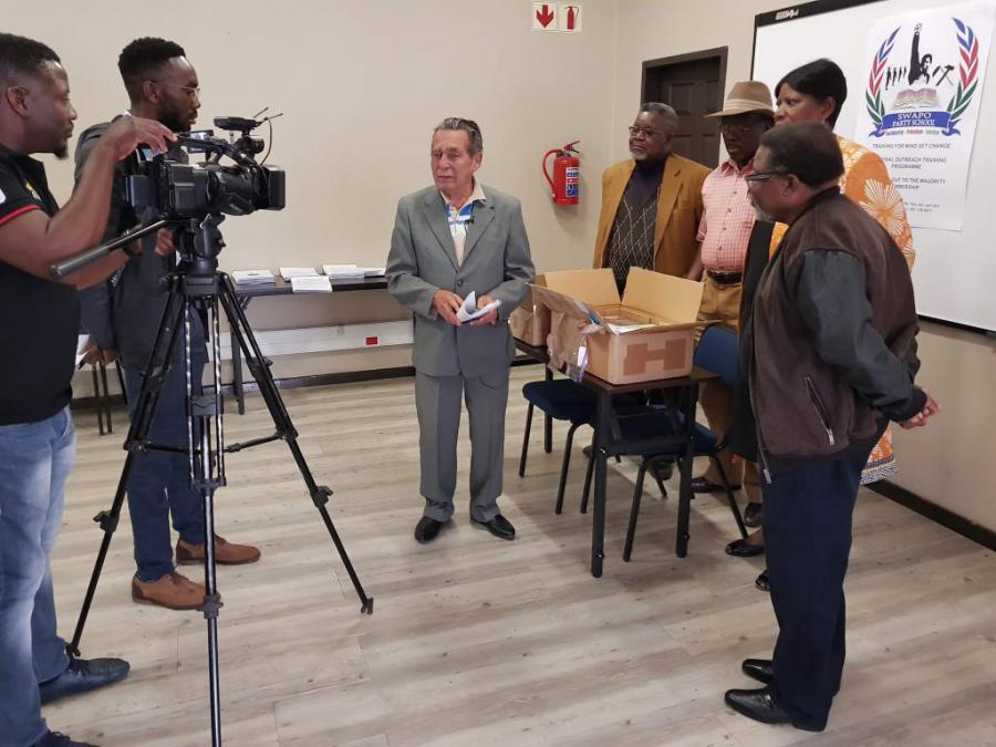 Namibia, July 18th, 2018- Cuba's Ambassador to Namibia, Giraldo Mazola, gave the rector of the School of the SWAPO, Marco Hausiko, a donation of books from the Pathfinder Publishing House.