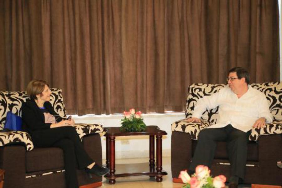 Canciller de Cuba recibe a Relatora Especial de la ONU sobre la trata de personas
