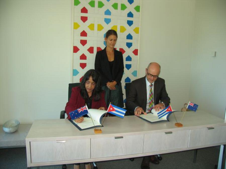 Acuerdo Cooperación Cuba -NZ Asistencia Médica