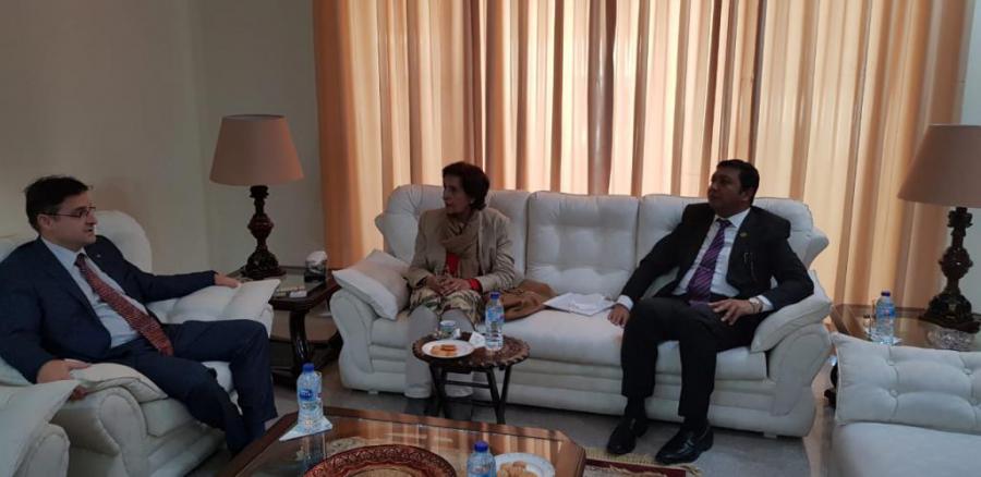Visita del Dr.Muhammad Iqbal Choudhary a la Embajada de CUuba en Pakistán