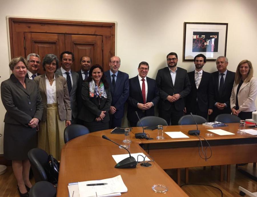 Ministro Bruno Rodríguez con Grupo Parlamentario de Amistad con Cuba 