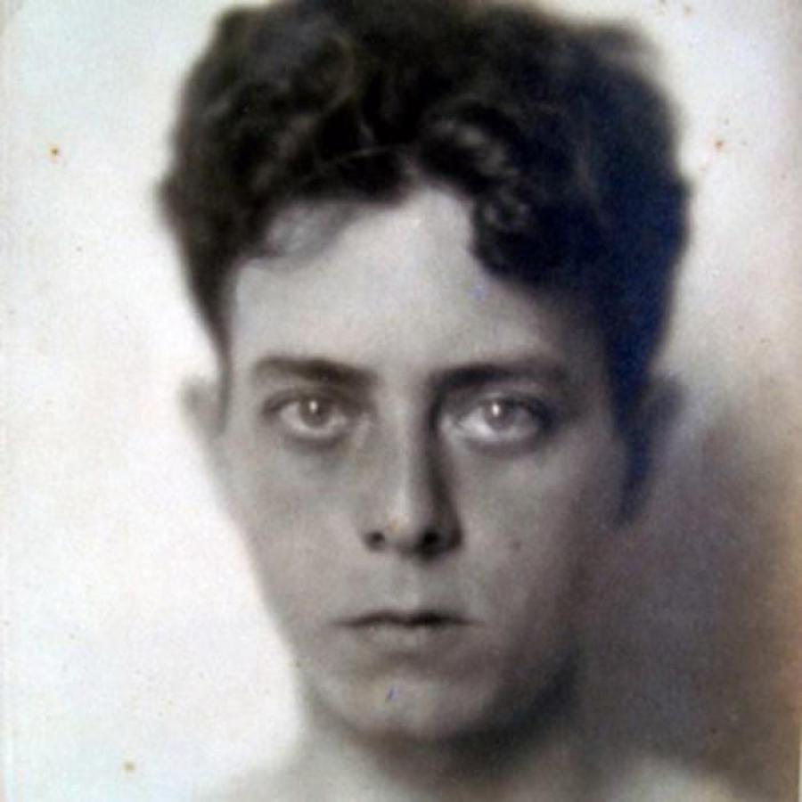 Recordando el nacimiento de Ruben Martinez Villena