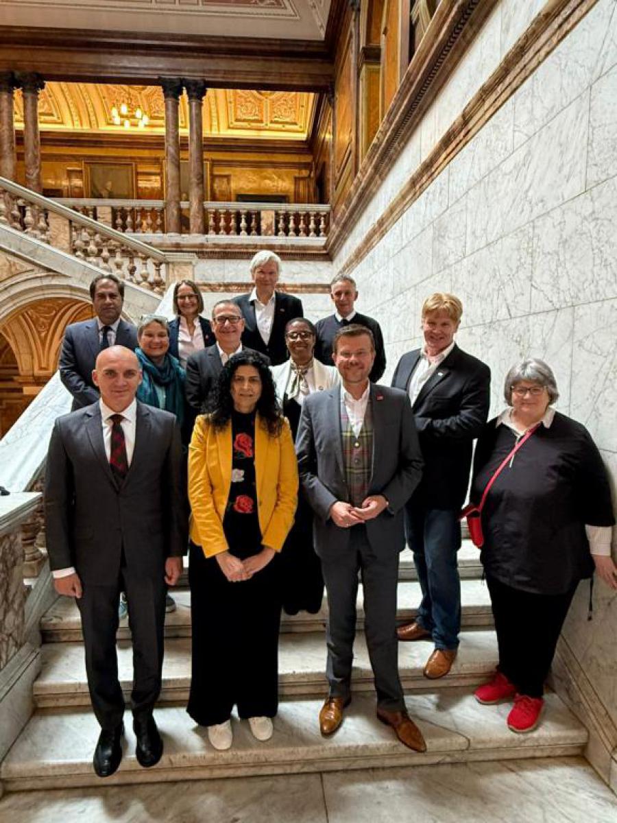 Delegación de ciudades hermanadas con Glasgow en el City Chambers de la ciudad.
