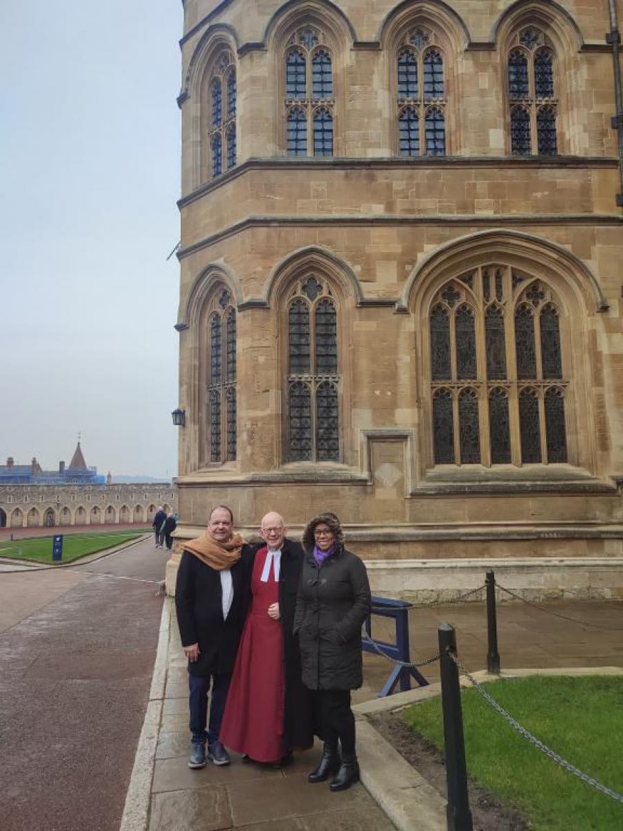 Parlamentario cubano Dr. Enrique Alemán visita la Capilla de St George en el Castillo de Windsor