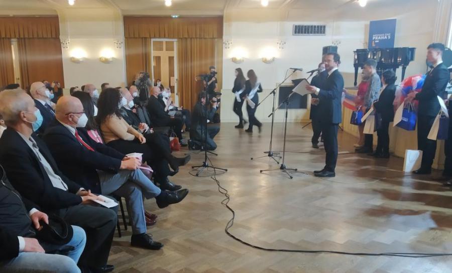 Asiste Embajador de Cuba en la República Checa a clausura del concierto de jóvenes talentos 