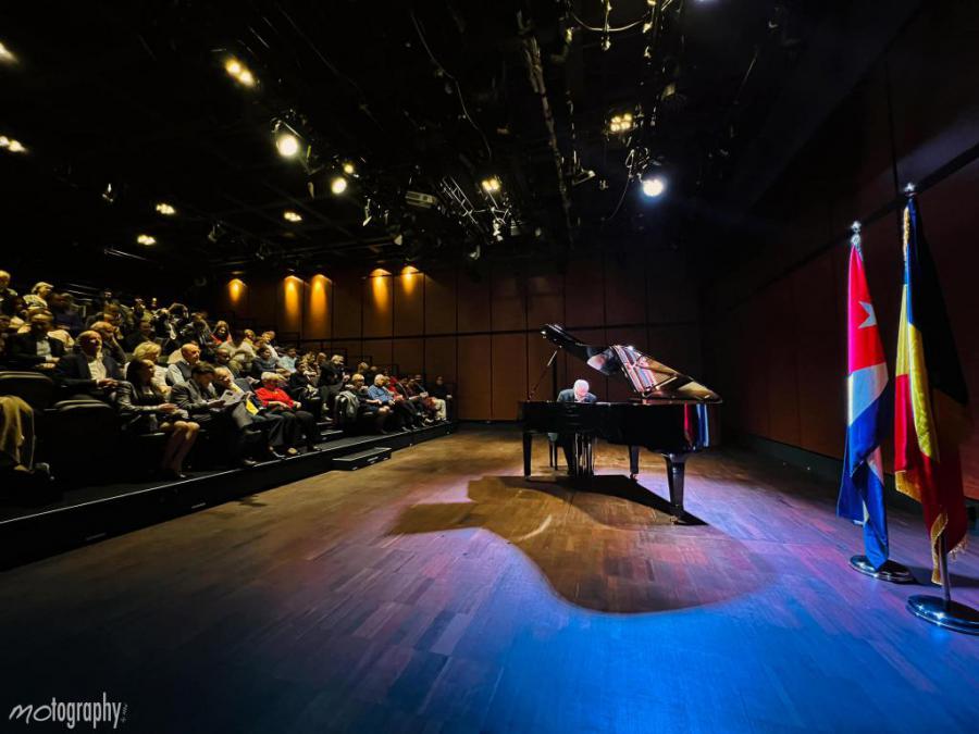 Maestro Cecilio Tieles en Rumanía